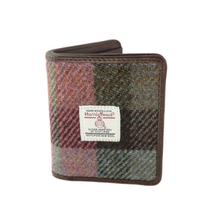 Kreditkortshllare &quot;Lewis&quot; i Harris Tweed - Muted Green &amp; Purple tartan